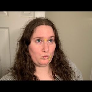 Meet your Posher, Madeline